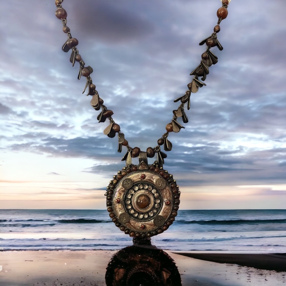 💖 Alluring Statement Pendant Necklace 💖